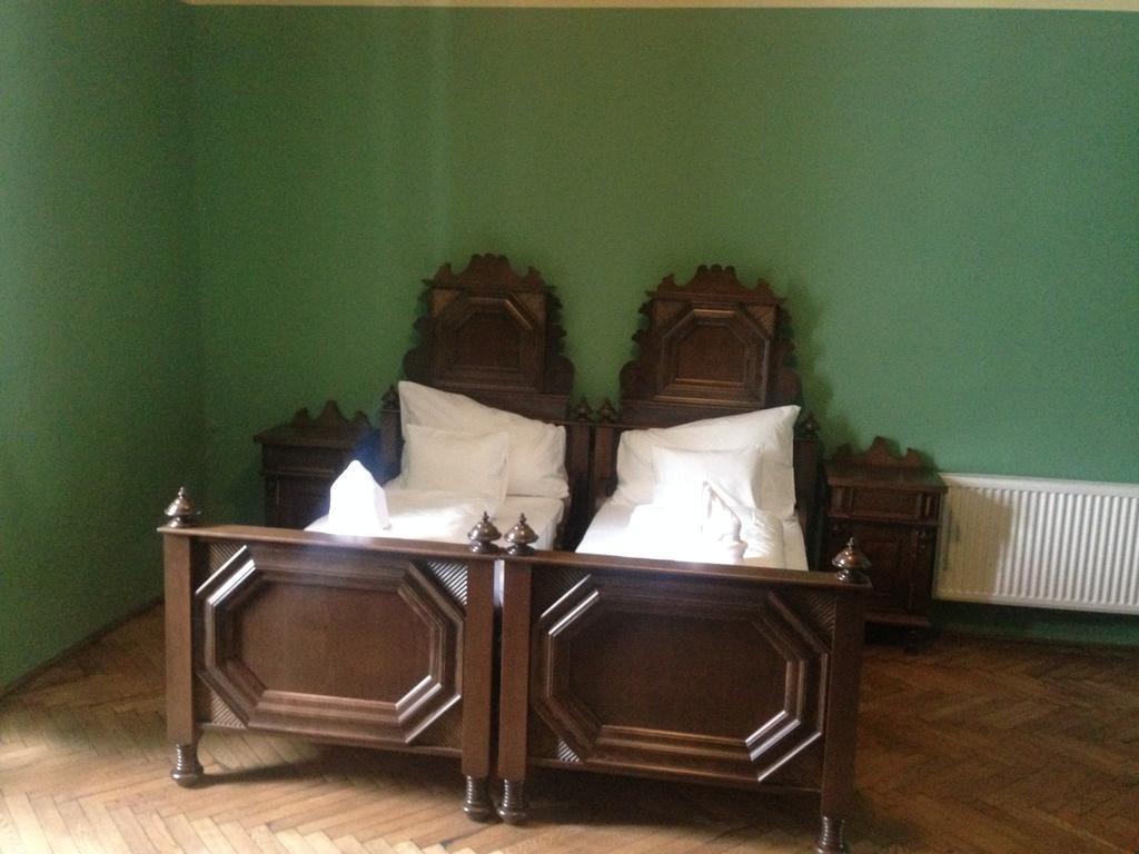 Egervari Varkastely Zimmer foto